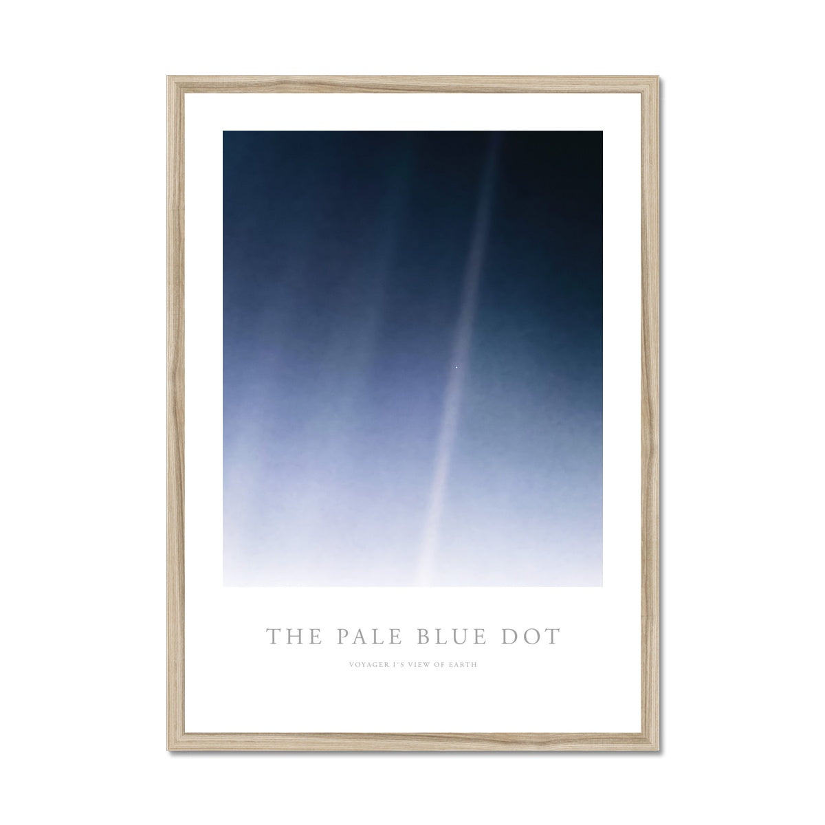 The Pale Blue Dot Poster in Premium Holzrahmen - Boutique de l´Art