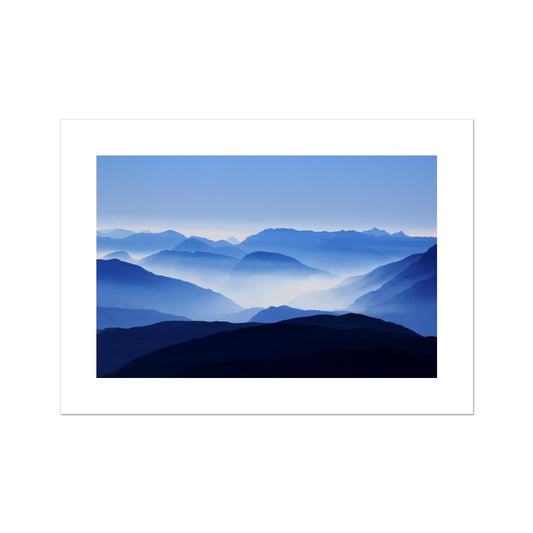 Blue mountain range Poster - Atopurinto